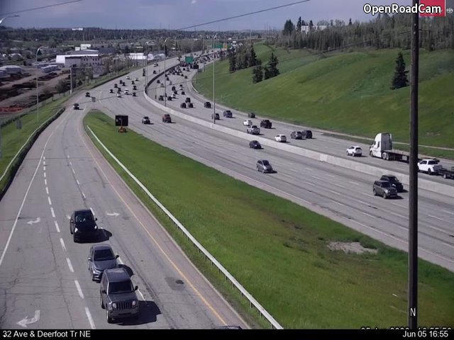 32 Avenue / Deerfoot Trail NE