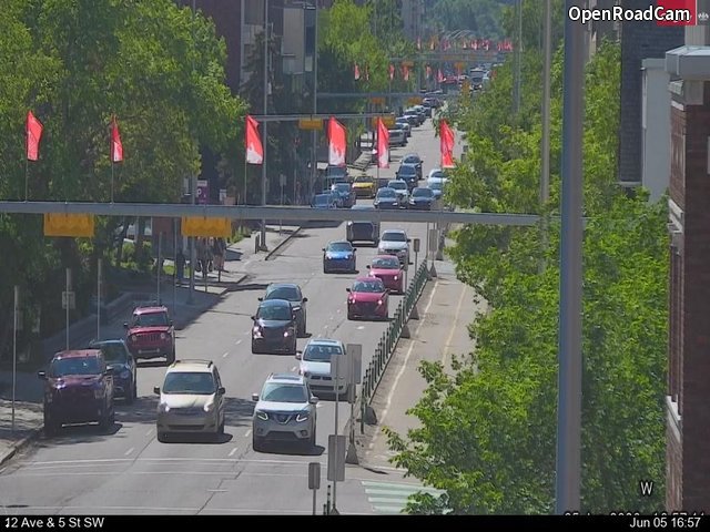 12 Avenue / 5 Street SW