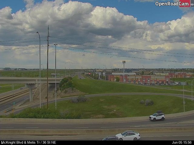 McKnight Blvd / Metis Trail NE