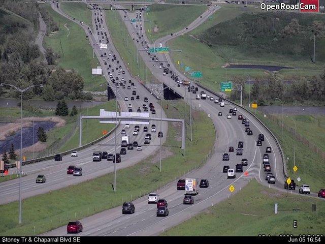 Stoney Trail / Chaparral Blvd SE