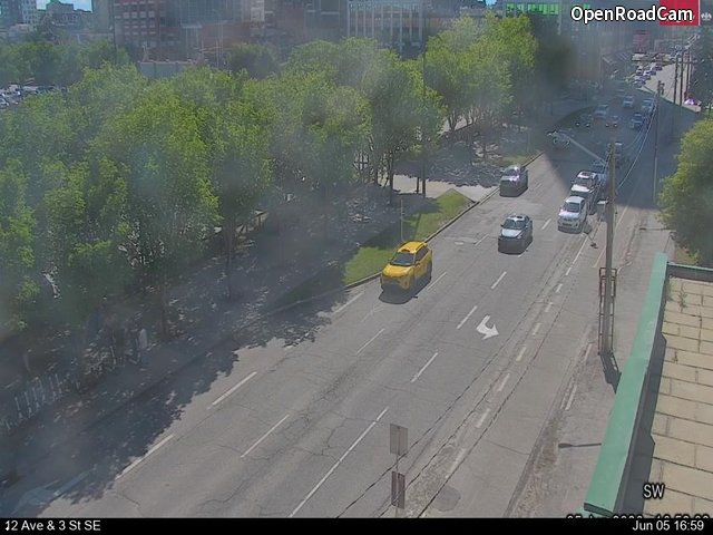 12 Ave / 3 St  SE