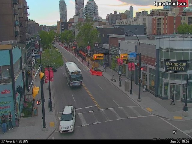 17 Ave / 4 St SW