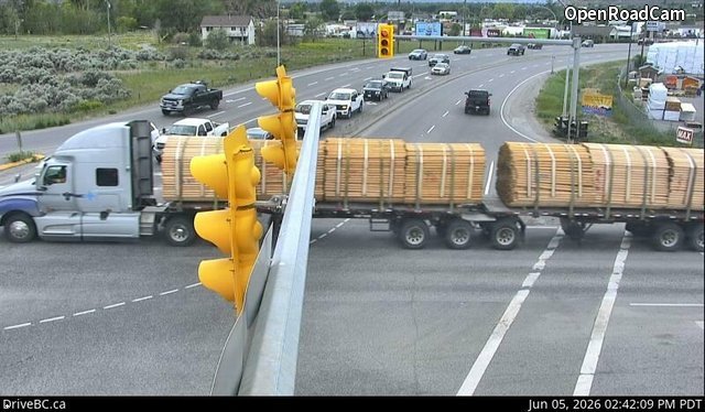 Halston Avenue / Paul Lake Road - W