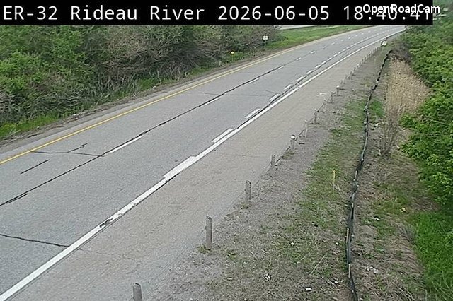 Highway 416 near Rideau River