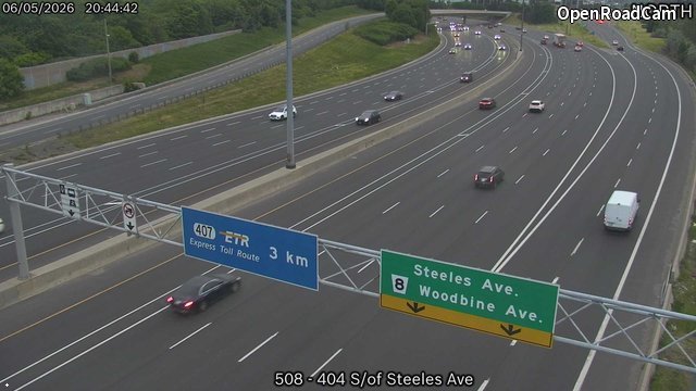 Highway 404 South of Steeles Avenue