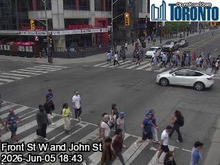 FRONT ST W & JOHN ST / PRIVATE ACCESS