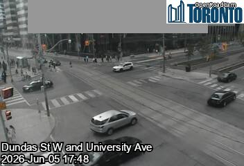 UNIVERSITY AVE & DUNDAS ST