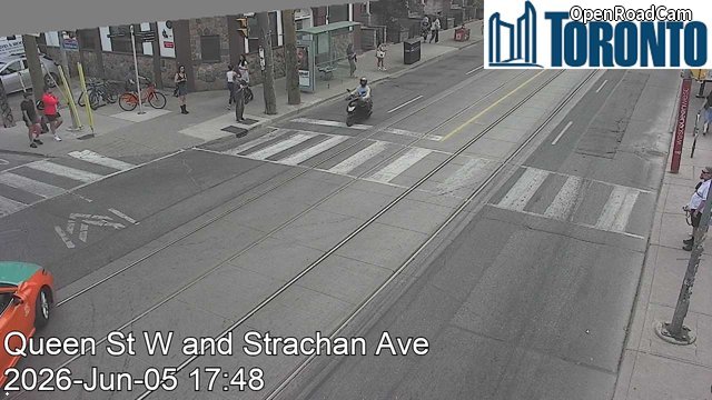 QUEEN ST W & STRACHAN AVE