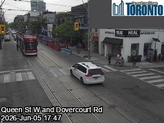 QUEEN ST W & DOVERCOURT RD