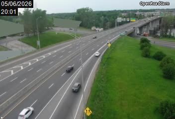 Aut. 40 (direction est) à la hauteur du pont Radisson (côté Trois-Rivières)