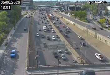 Aut. 15 à la hauteur de l'av. Royalmount