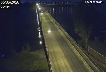 Route 138 à la hauteur du pont Jean-Baptiste Le Gardeur (côté Montréal)
