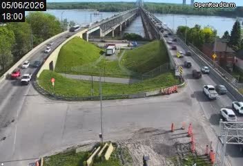 Route 138 à la hauteur du pont Honoré-Mercier (côté Montréal)