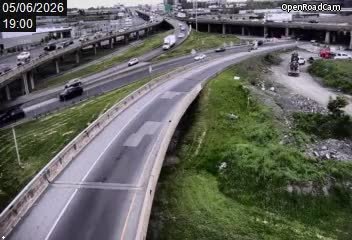 Aut. 40 (direction ouest) au centre de l'échangeur Décarie