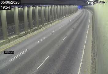 Aut. 740 (direction sud) dans le tunnel Robert-Bourassa