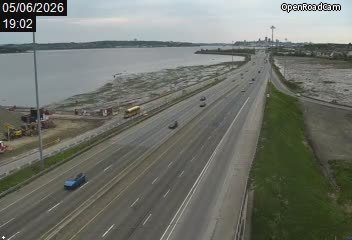 Aut. 440 (direction ouest) à la hauteur du pont de l'Île-d'Orléans