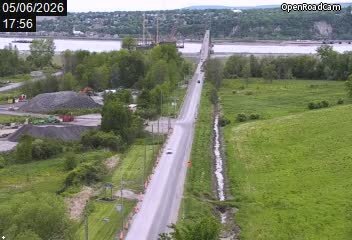 Route 368 (direction est) à la hauteur du pont de l'Île-d'Orléans (côté Île-d'Orléans)