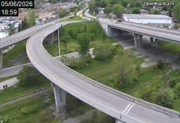 Boul. Henri-Bourassa (direction nord) à la hauteur de l'aut. 440