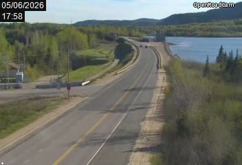 Route 138 à la hauteur de la Centrale de la Sainte-Marguerite-2 (Sept-Îles km 972)