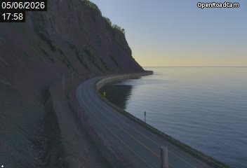 Route 132 à la hauteur de Mont-Saint-Pierre (Ouest)