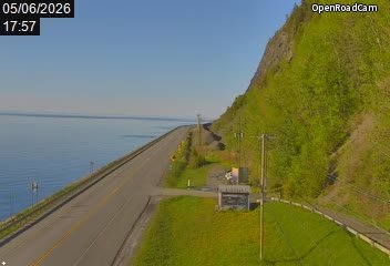 Route 132 à la hauteur de Mont-Saint-Pierre (Est)