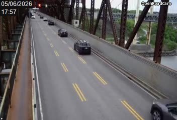 Route 175 (direction sud) sur le pont de Québec