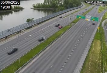 Route 132 à la hauteur du boulevard Marie-Victorin (Boucherville)