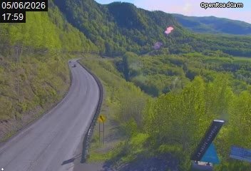 Route 132 à la hauteur de Sainte-Madeleine-de-la-Rivière-Madeleine