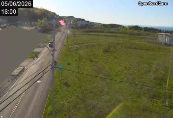 Route 132 à la hauteur de la rue de la Base (Rivière-au-Renard) 