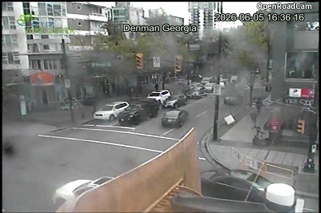 W Georgia St and Denman St - South