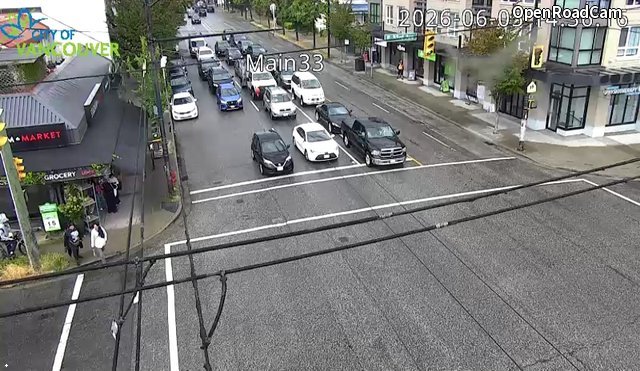 Main St and E 33rd Ave - North