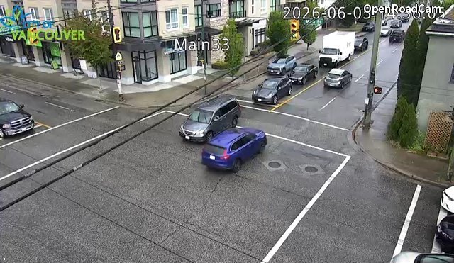 Main St and E 33rd Ave - East