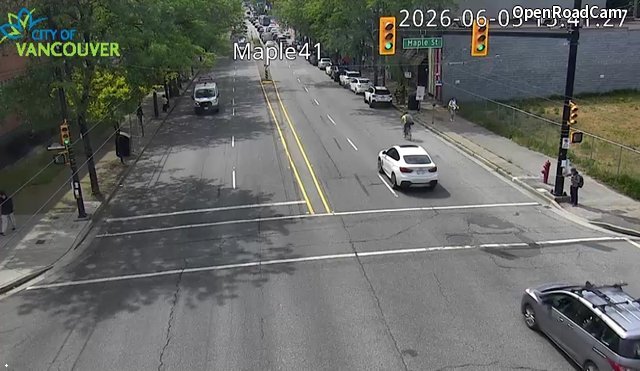 Maple St and W 41st Ave - West