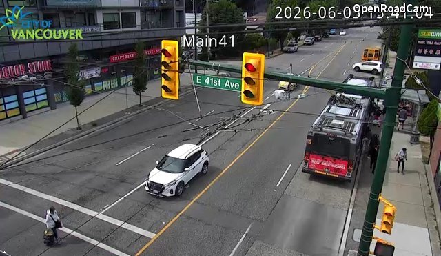 Main St and E 41st Ave - North
