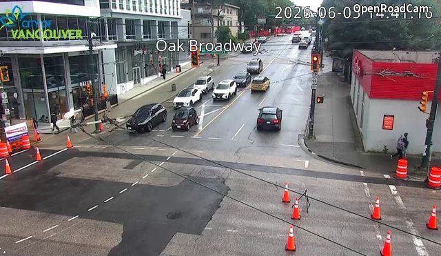 Oak St and W Broadway - South